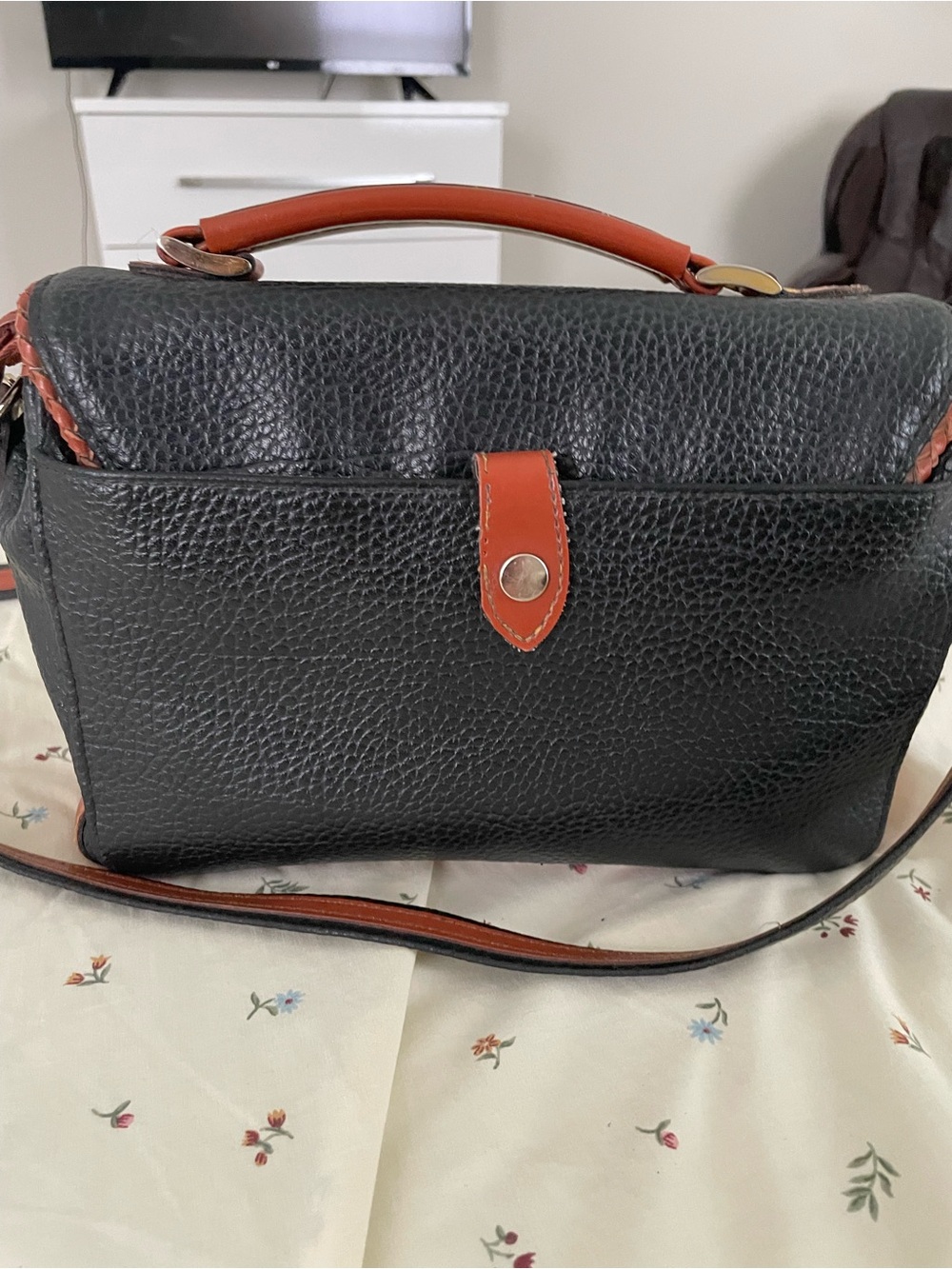 Dooney & Bourke Black Pebbled Leather Crossbody with Brown Trim - Picture 5 of 9